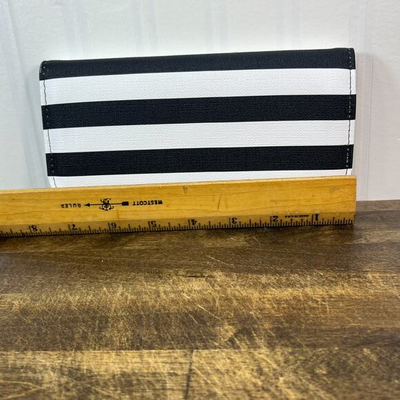 Kut From The Kloth Slim Striped Wallet NEW Vegan Leather FabFitFun Black & White - Picture 7 of 7